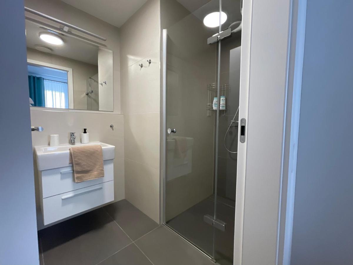 Sag Sky Park Residence Free Parking And Wi-Fi Pressburg Exterior foto