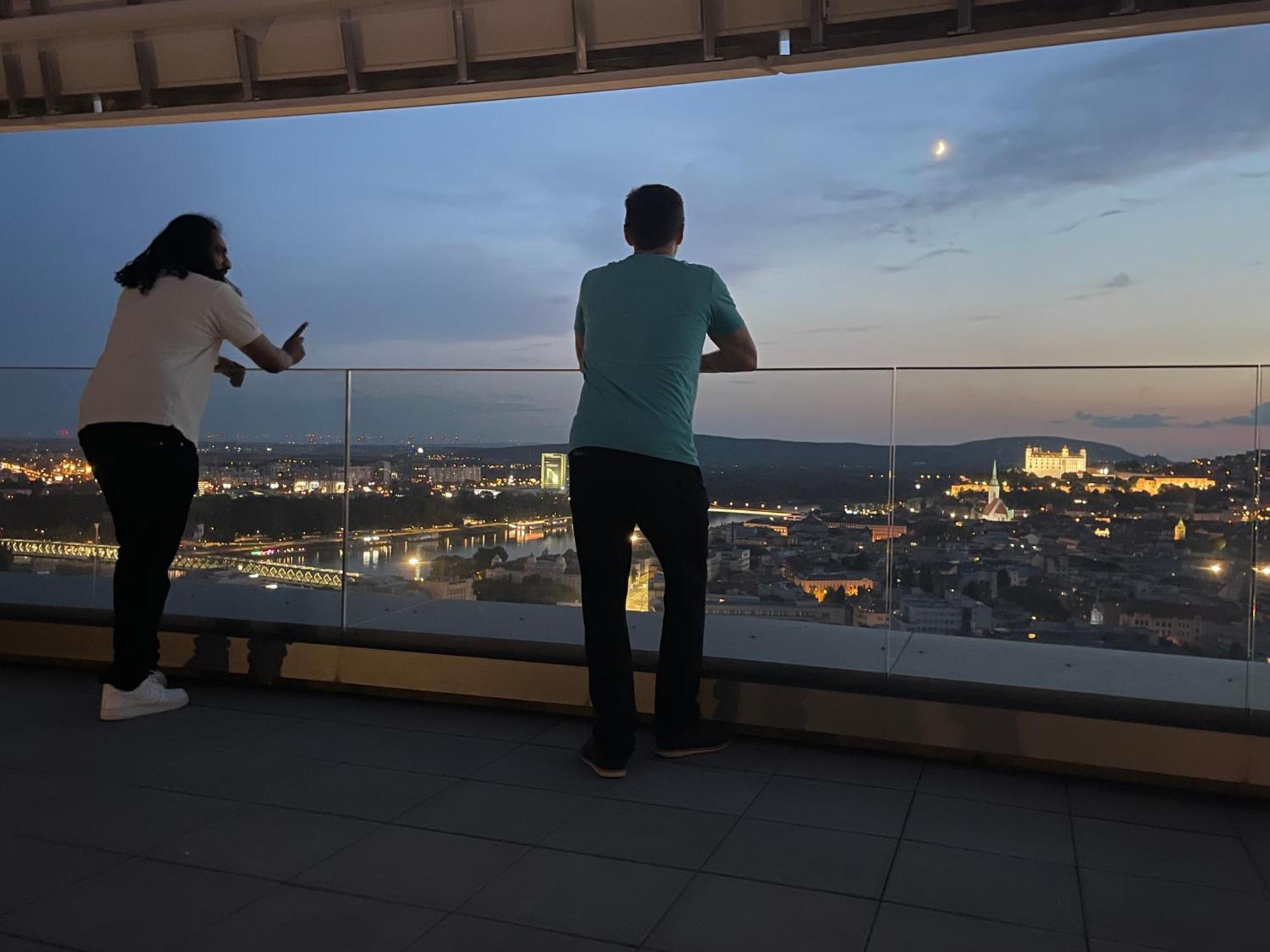 Sag Sky Park Residence Free Parking And Wi-Fi Pressburg Exterior foto